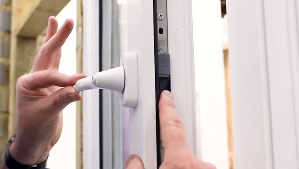 How to Fix a Stuck Tilt and Turn Window