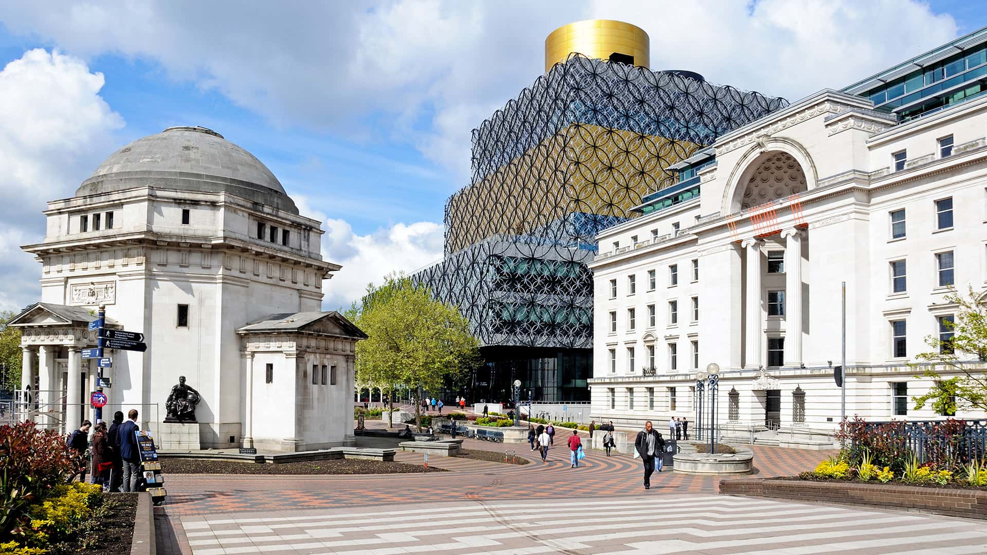 City buildings and monuments in a square