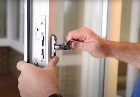 Hand operating Everest conservatory door handle