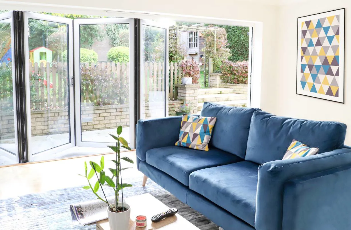 Blue velvet sofa Everest conservatory