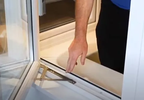 Everest conservatory window hinge mechanism